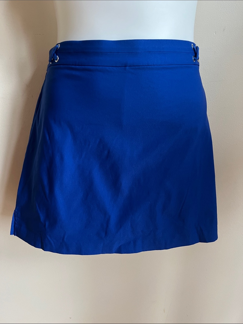 Rafaella skort cobalt Blue Grommet Details casual comfort eye catching color